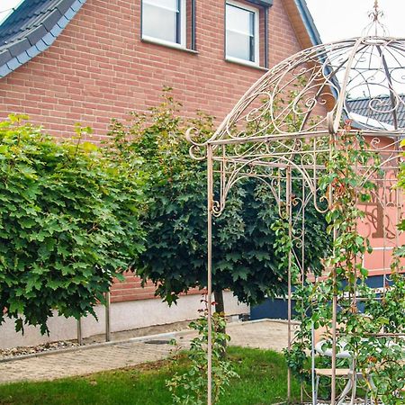 3 Bedroom Beautiful Home In Neubrandenburg Esterno foto
